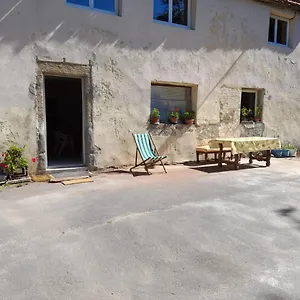 Maisons Du Père Paille Usclades-et-Rieutord